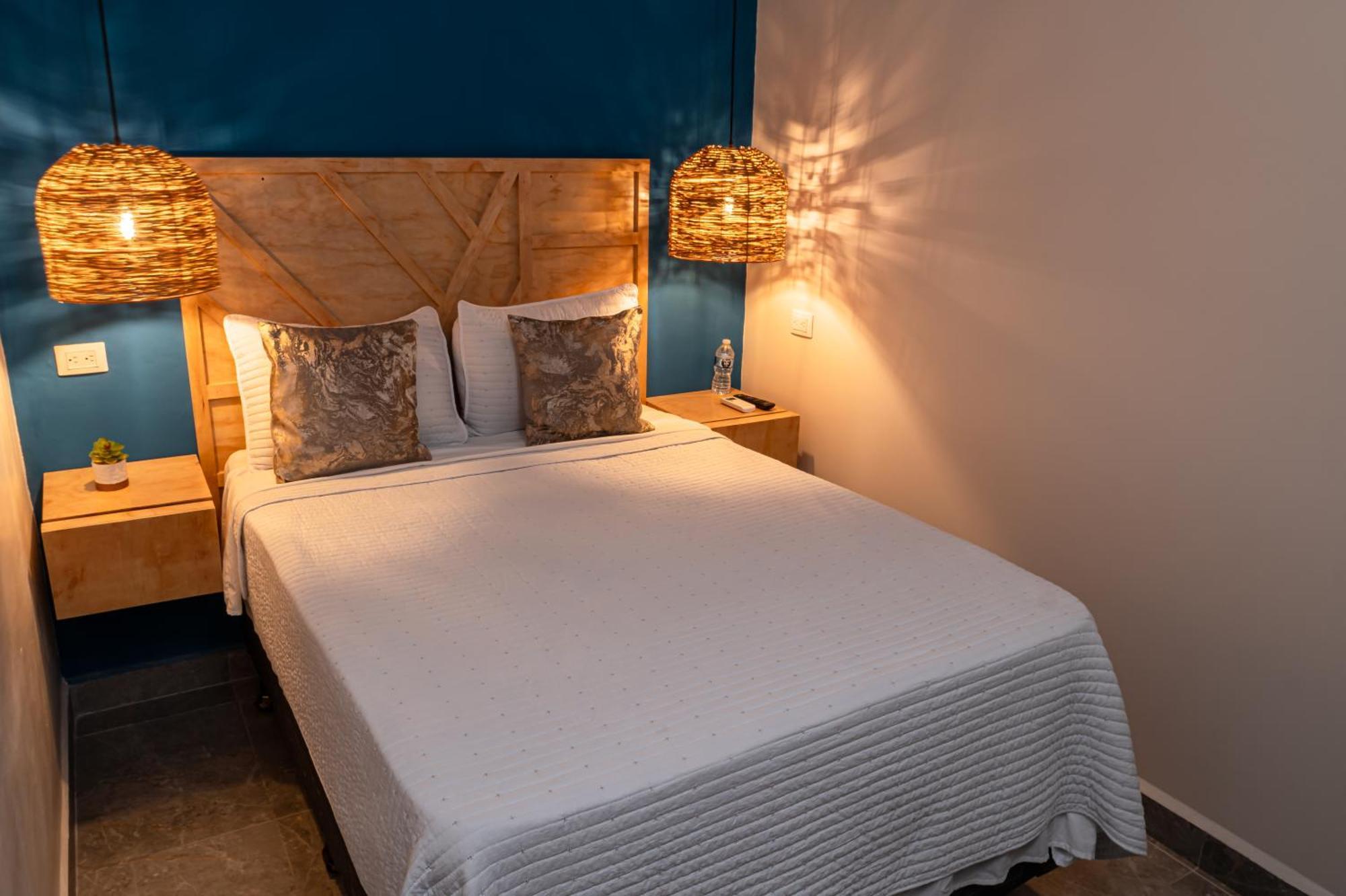 We Hotel, La Lima Luaran gambar