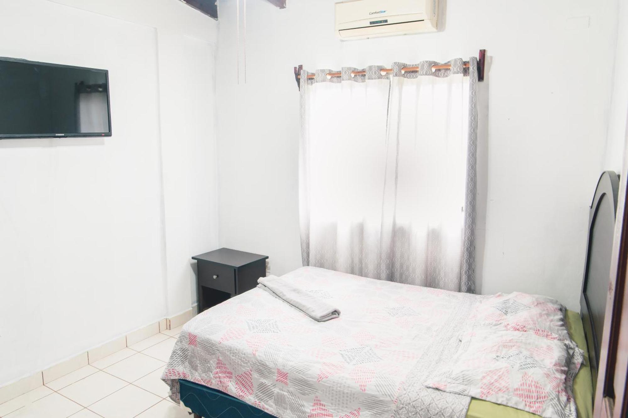 We Hotel, La Lima Luaran gambar